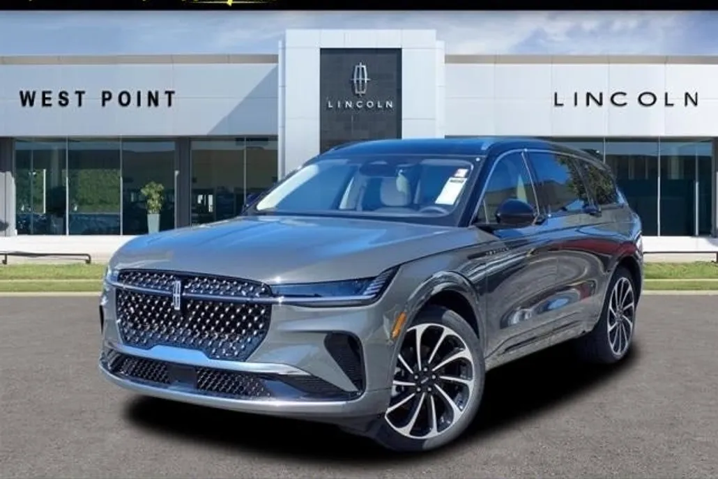 2025 Lincoln Nautilus Black Label photo 1
