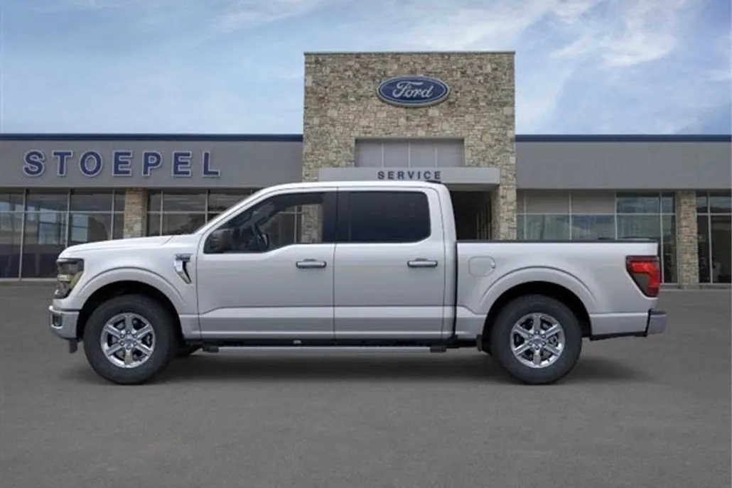 2025 Ford F-150 XLT photo 1