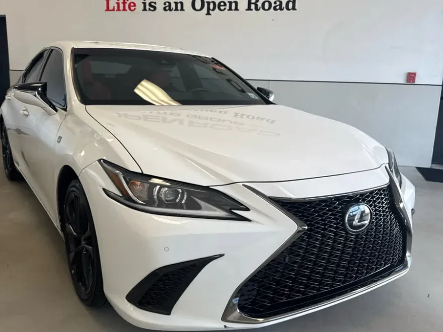 2022 Lexus ES 350 F SPORT photo 1