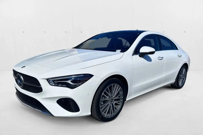 2025 Mercedes Benz CLA 250 4MATIC photo 1