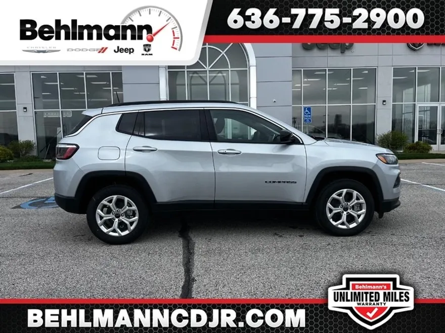 2025 Jeep Compass Latitude photo 1