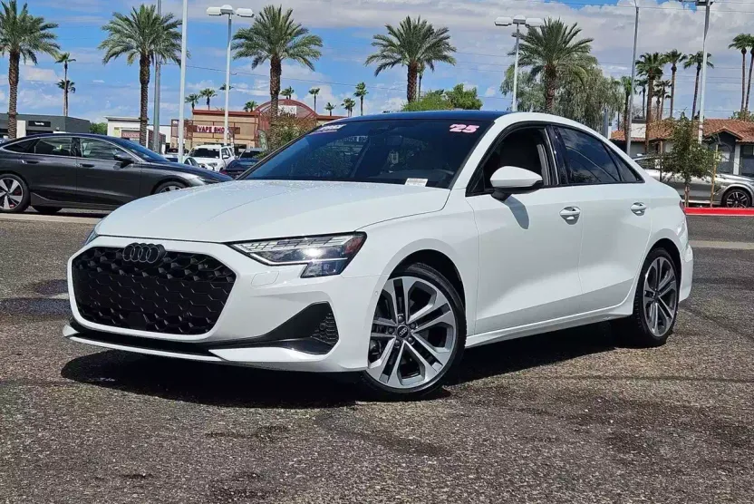 2025 Audi A3 Premium Plus 40 TFSI Quattro photo 1