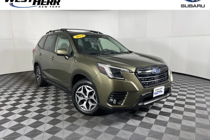 2024 Subaru Forester Premium photo 1