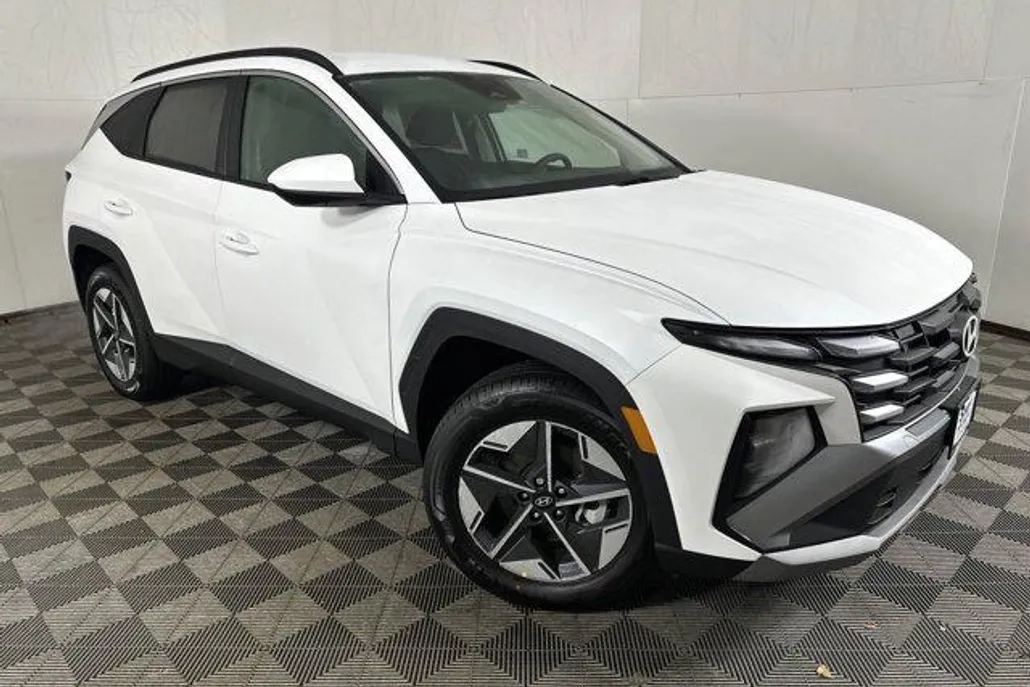 2025 Hyundai Tucson SEL photo 1