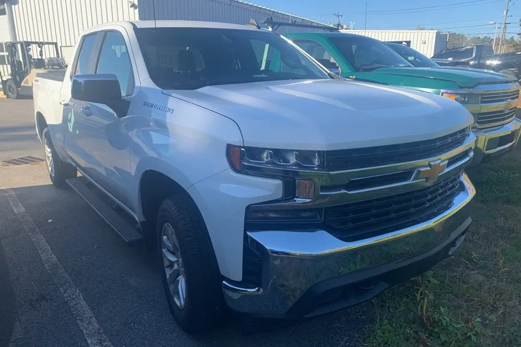 2019 Chevrolet Silverado 1500 LT photo 1