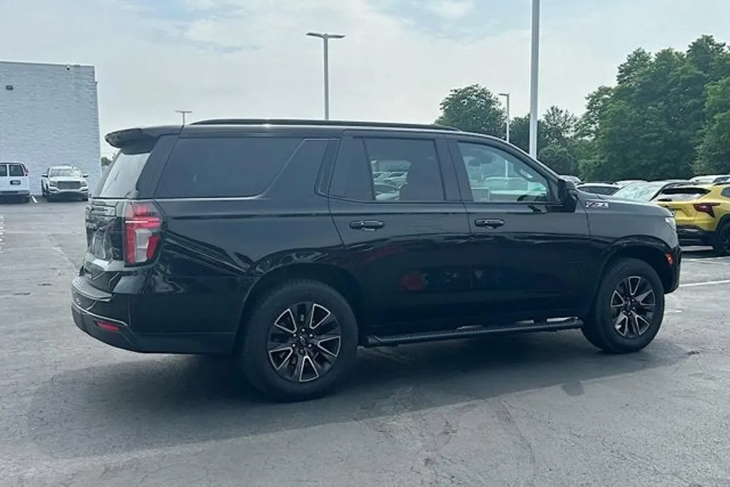 2021 Chevrolet Tahoe Z71 photo 1