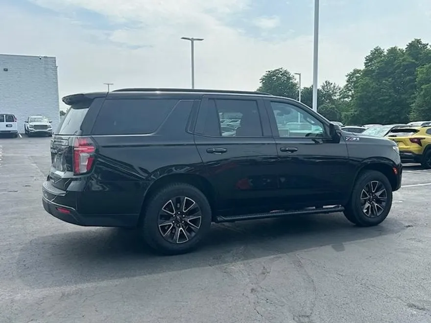 2021 Chevrolet Tahoe Z71 photo 1