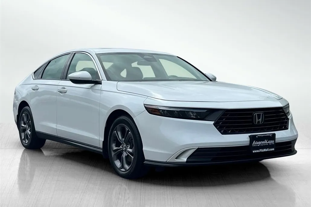2023 Honda Accord EX photo 1