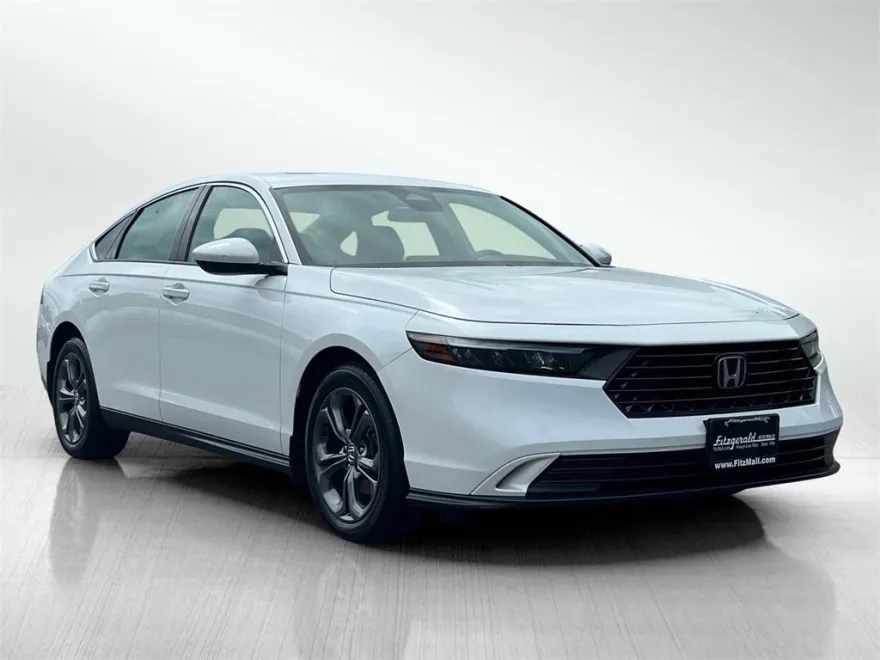 2023 Honda Accord EX photo 1