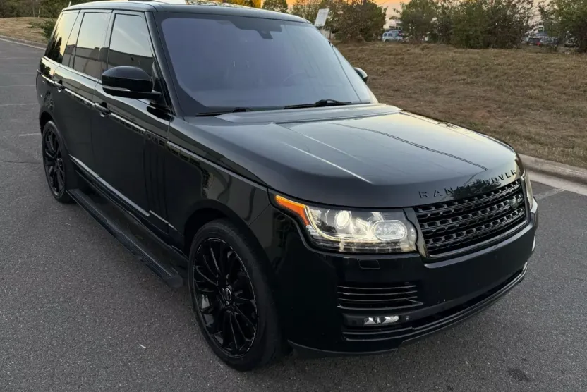 2015 Land Rover Range Rover SuperCharged photo 1