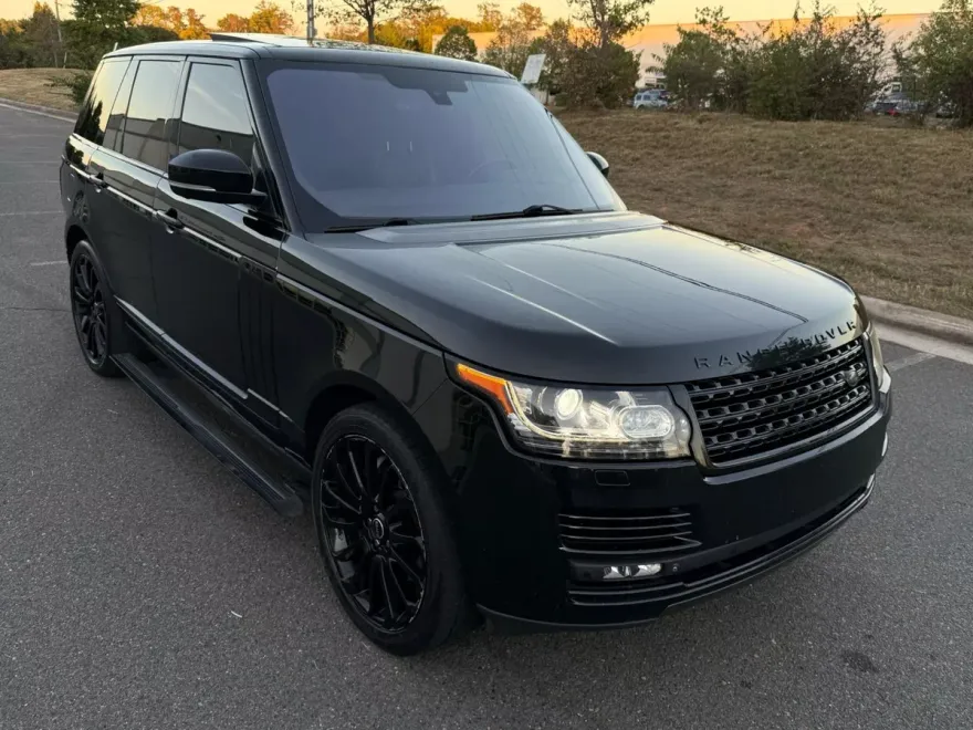 2015 Land Rover Range Rover SuperCharged photo 1