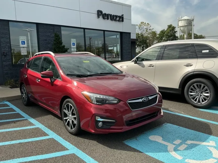 2018 Subaru Impreza Limited photo 1
