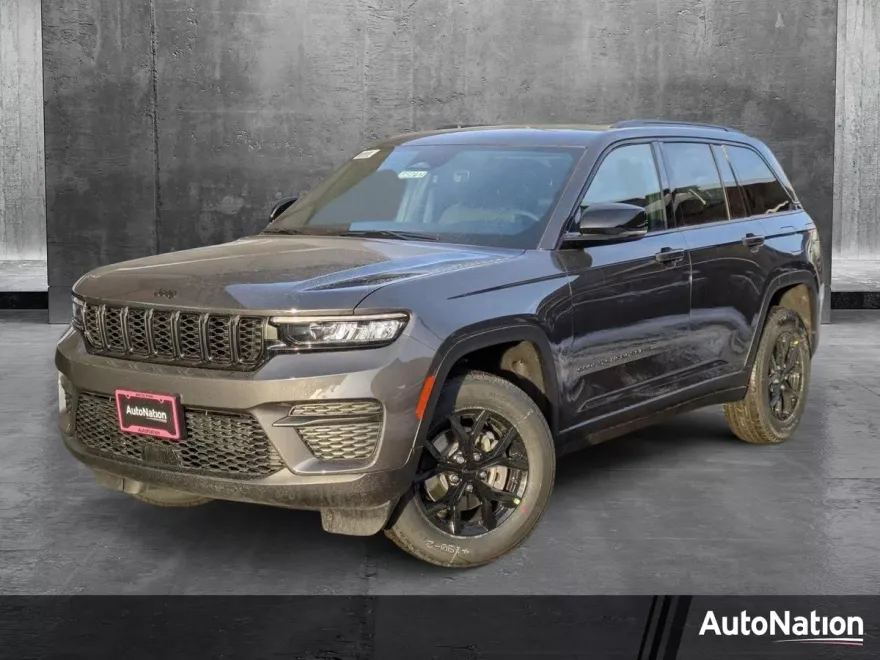 2025 Jeep Grand Cherokee Altitude photo 1