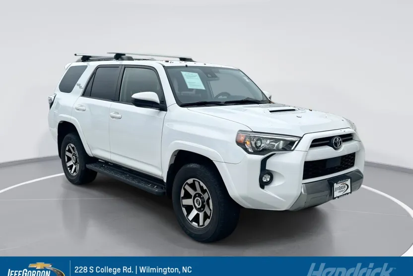 2022 Toyota 4Runner TRD photo 1