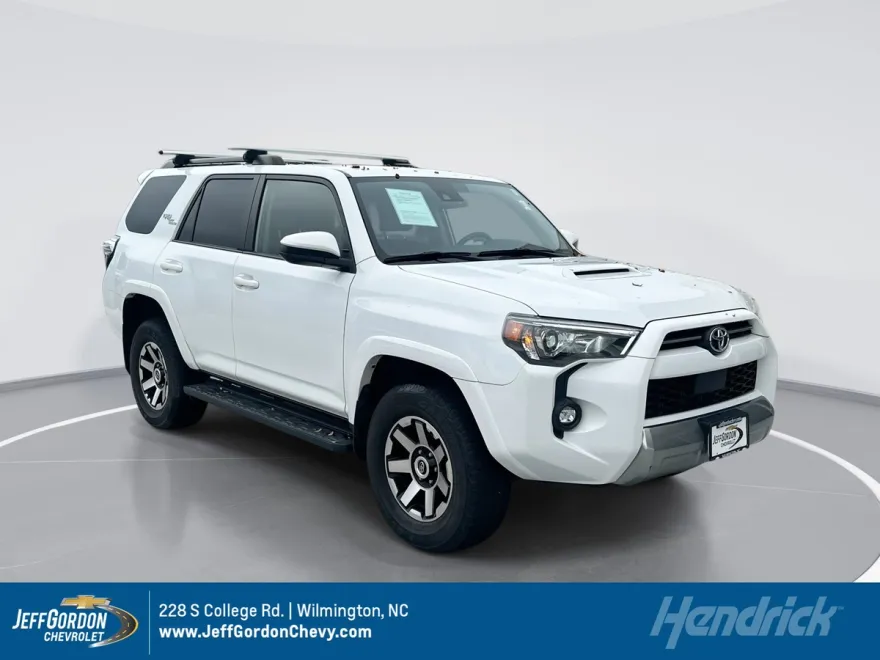 2022 Toyota 4Runner TRD photo 1