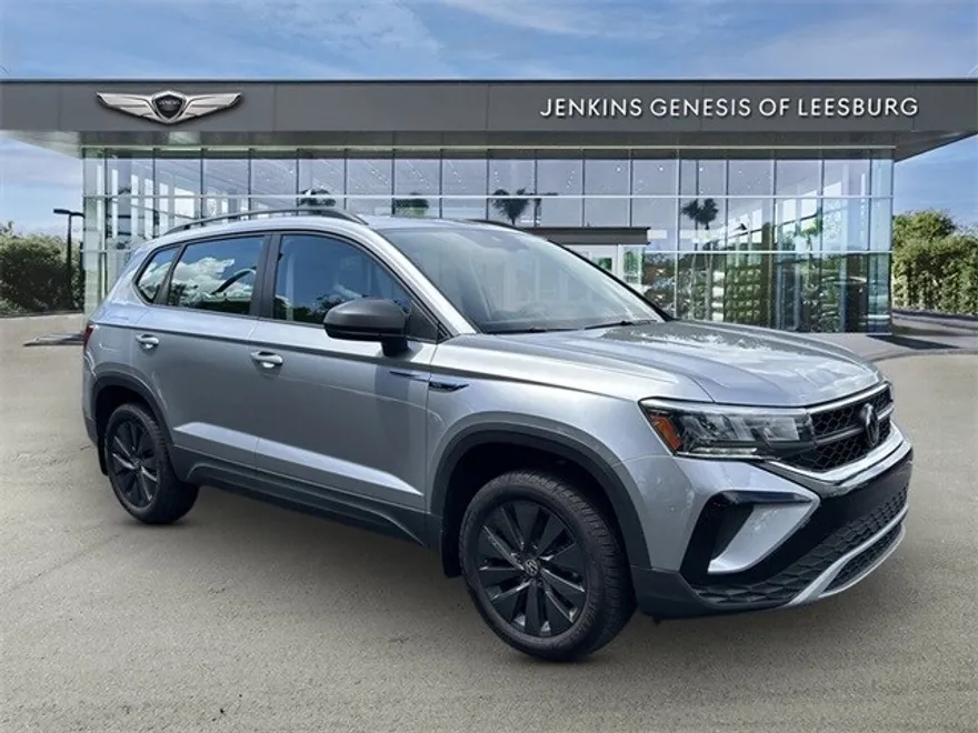 2024 Volkswagen Taos S photo 1