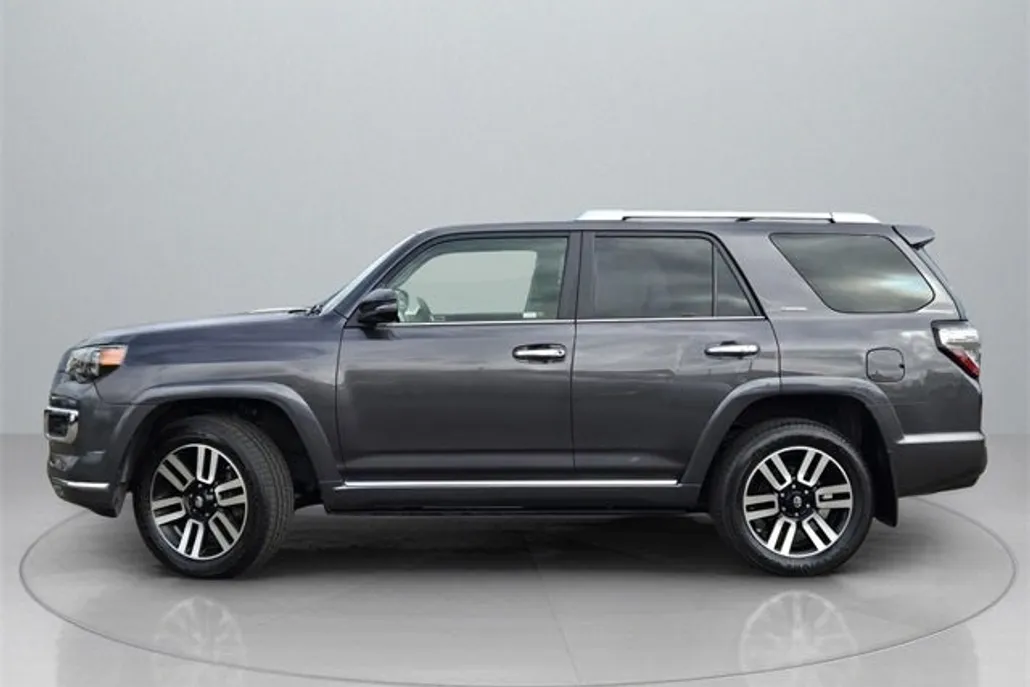 2018 Toyota 4Runner Limited photo 1