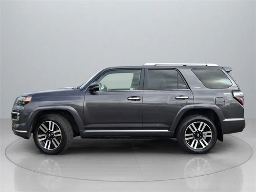 2018 Toyota 4Runner Limited photo 1