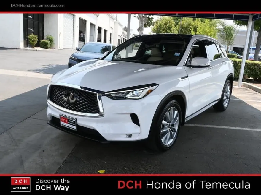 2022 Infiniti QX50 Luxe photo 1