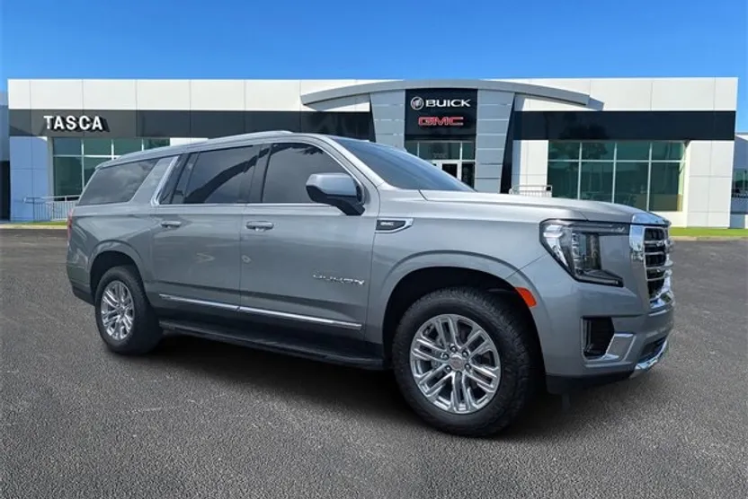 2023 Gmc Yukon XL SLT photo 1