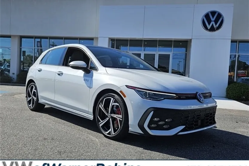 2025 Volkswagen Golf GTI SE photo 1