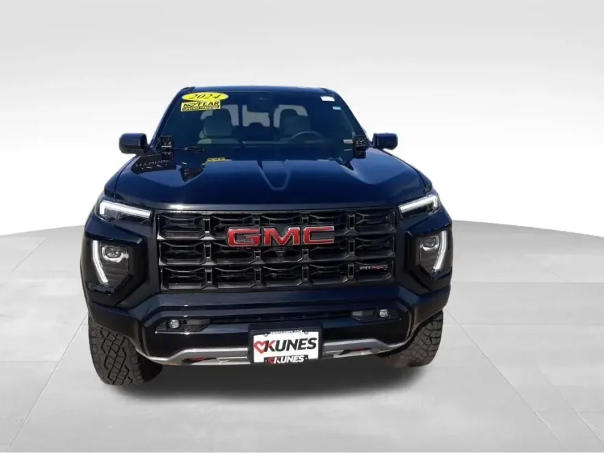 2024 Gmc Canyon AT4X photo 1