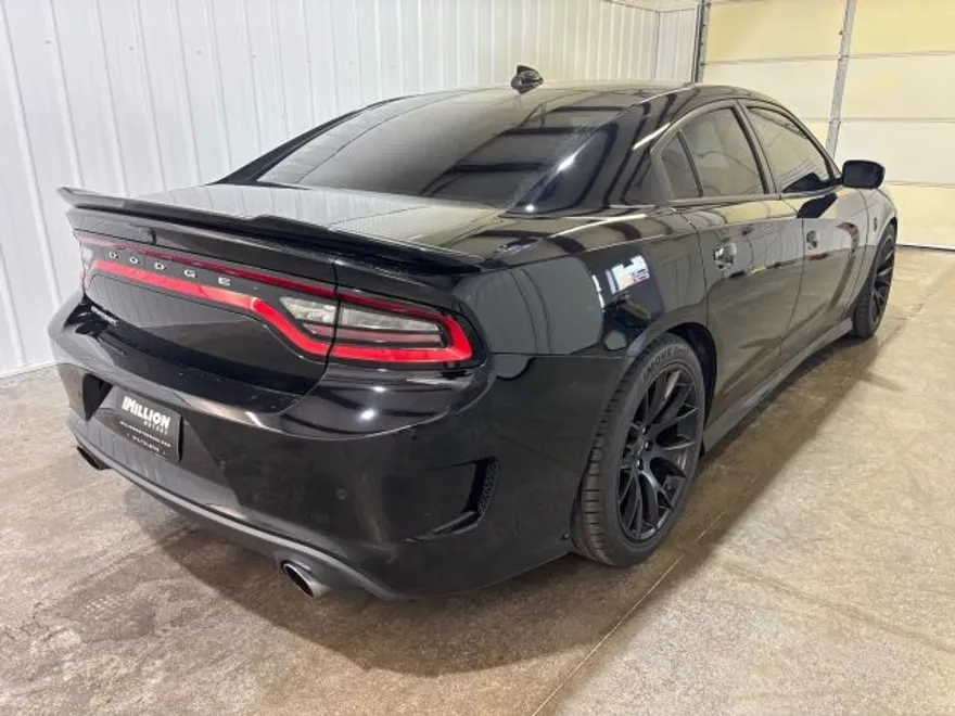 2016 Dodge Charger SRT8 Hellcat photo 1