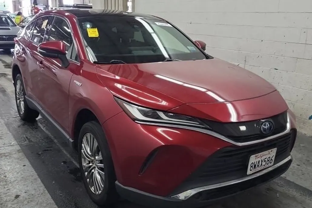2021 Toyota Venza Limited photo 1
