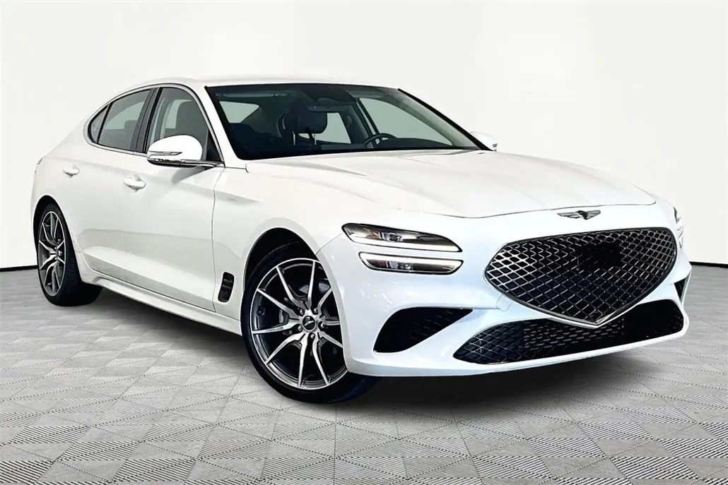 2023 Genesis G70 2.0T photo 1