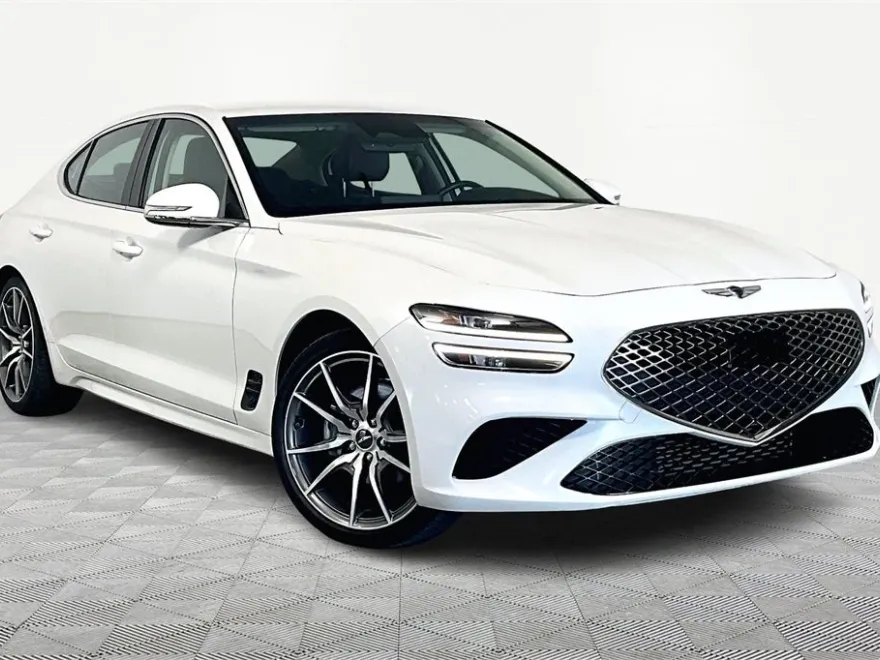 2023 Genesis G70 2.0T photo 1