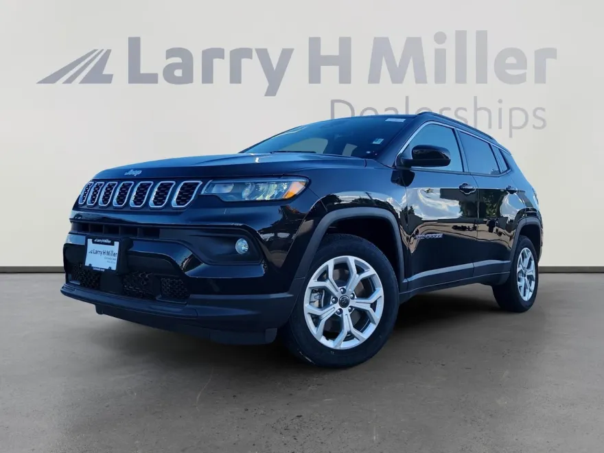 2025 Jeep Compass Latitude photo 1