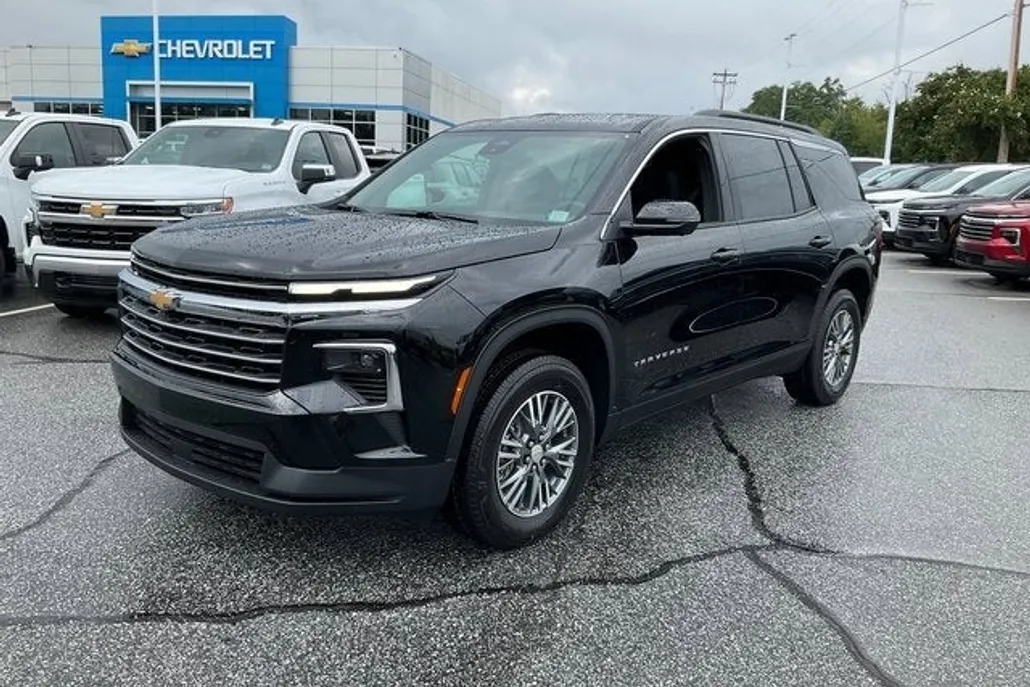 2026 Chevrolet Traverse photo 1