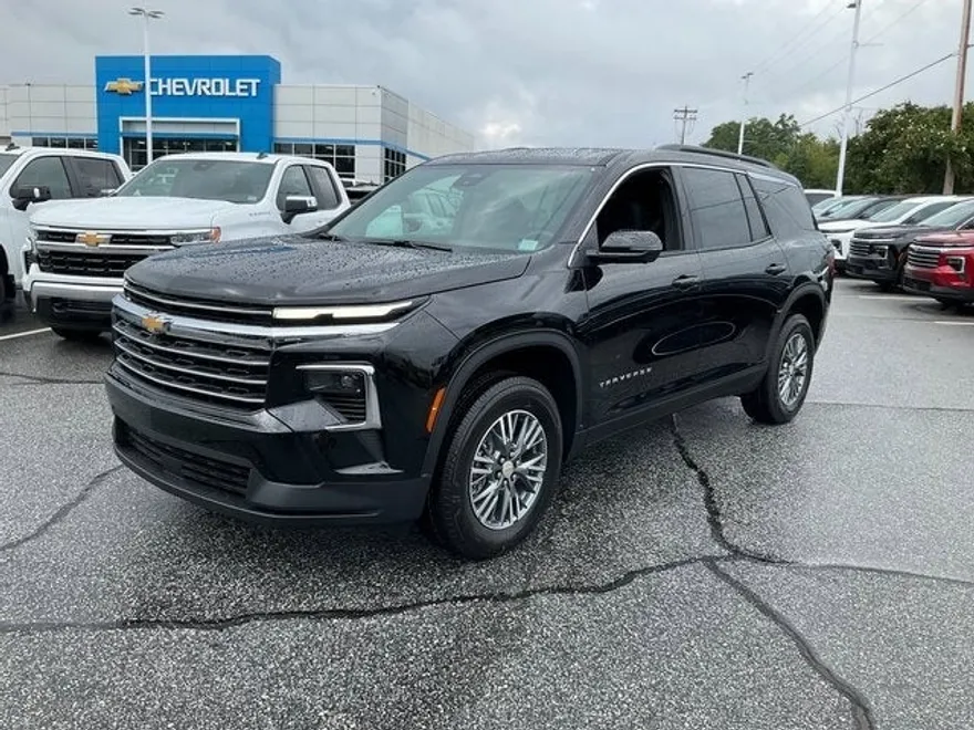 2026 Chevrolet Traverse photo 1