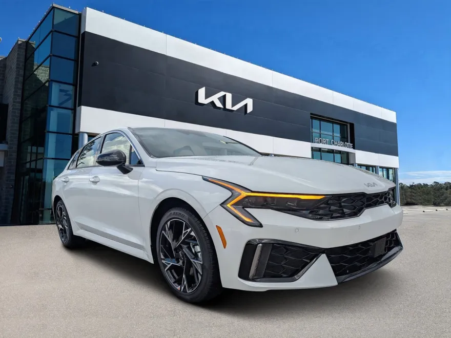 2026 Kia K5 GT-Line photo 1