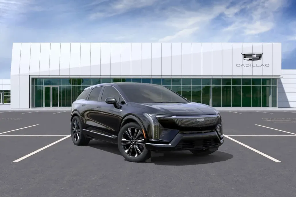 2025 Cadillac Optiq Luxury photo 1