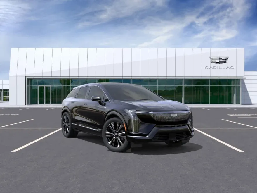 2025 Cadillac Optiq Luxury photo 1