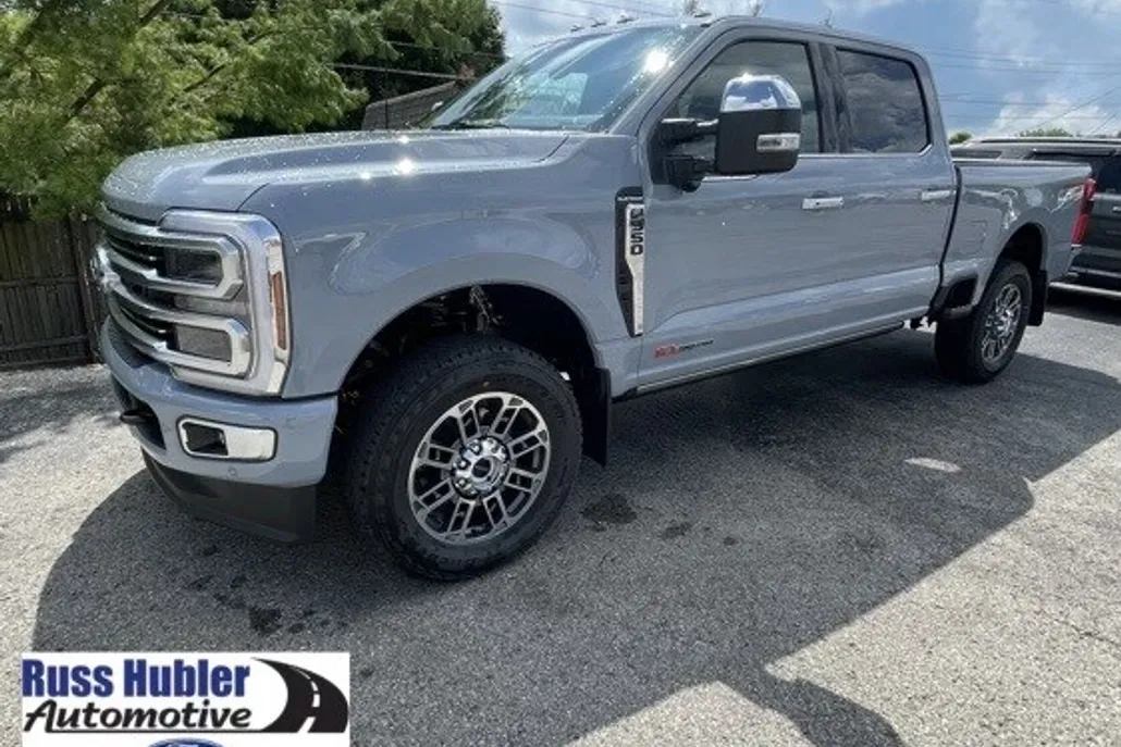 2025 Ford F-350 Platinum photo 1