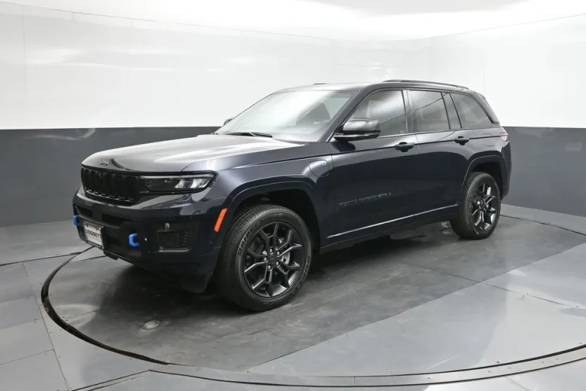 2023 Jeep Grand Cherokee 4xe photo 1