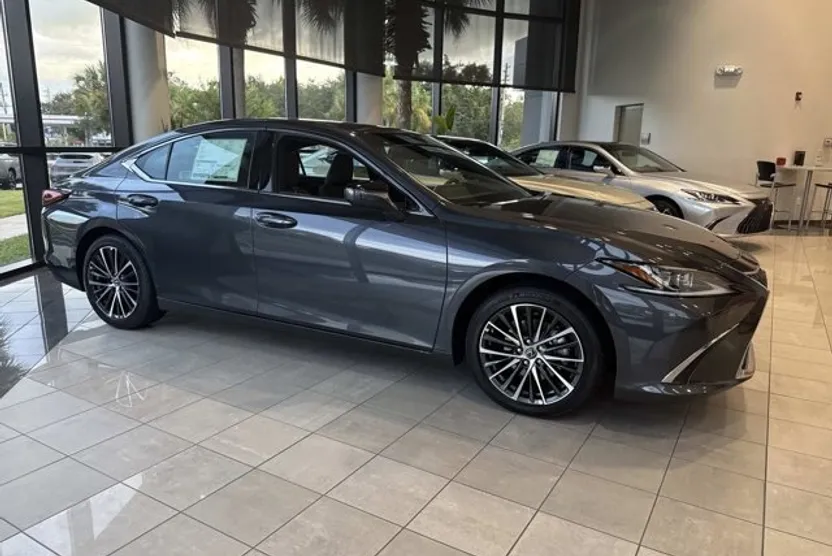2025 Lexus ES 350 Premium photo 1