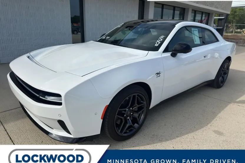 2024 Dodge Charger Daytona R/T photo 1
