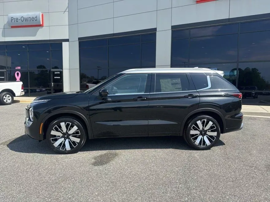 2025 Mitsubishi Outlander SEL 2.5 S-AWC photo 1