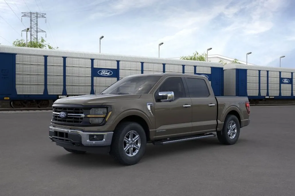 2025 Ford F-150 XLT photo 1