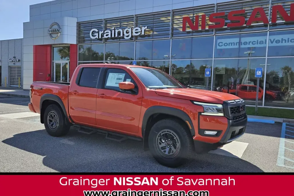 2025 Nissan Frontier PRO-X photo 1