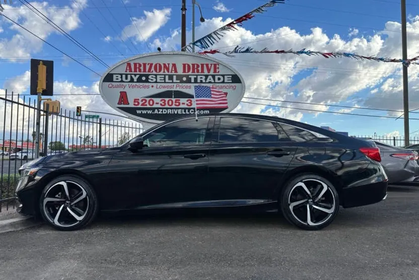 2019 Honda Accord Sport photo 1