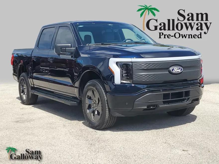 2025 Ford F-150 Lightning photo 1