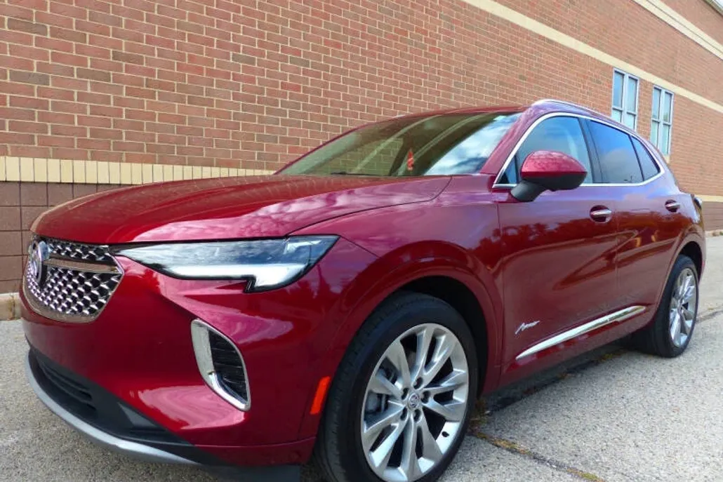 2023 Buick Envision Avenir photo 1