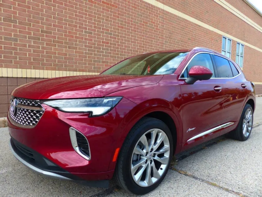2023 Buick Envision Avenir photo 1
