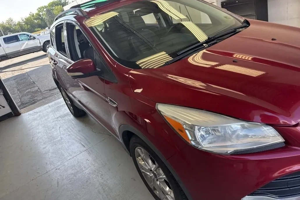 2013 Ford Escape SEL photo 1