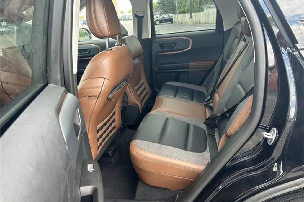 2022 Ford Bronco Sport Outer Banks photo 1