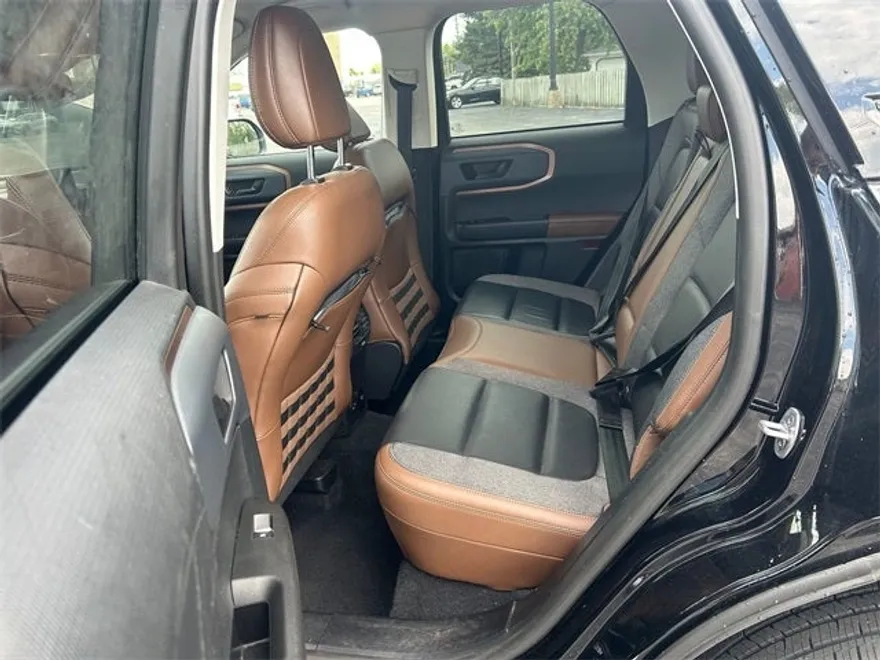 2022 Ford Bronco Sport Outer Banks photo 1